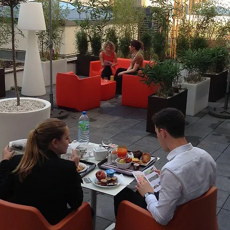 Hotel Privilodge Ferrand 3*